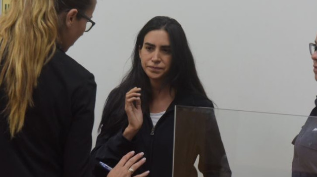 קארין אבוטבול בעת הדיון על הארכת המעצר (צילום: אבשלום ששוני)