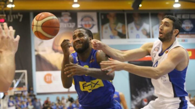 כארם משעור מהרצליה מול ויקטור ראד (צילום: עדי אבישי)