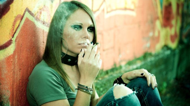 הצעת חוק לייעוד קנאביס רפואי גם לכאבי מחזור (צילום: ingimage ASAP)