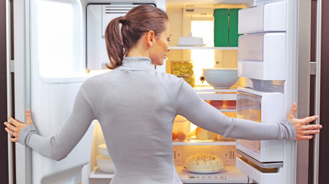 בגלל מוצר שיש לכולנו במקרר, אילוסטרציה (צילום: אינג'אימג')