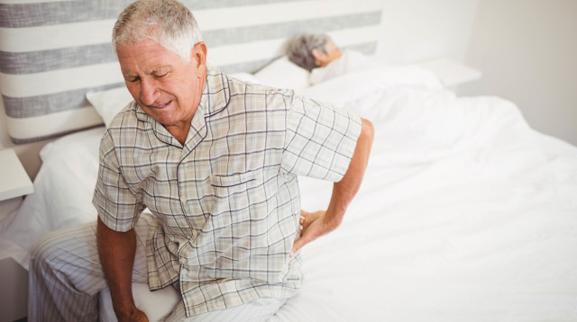 כאבי גב, צילום אילוסטרציה (צילום: istockphoto)