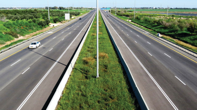 כביש 6 (צילום: דב גרינבלט)