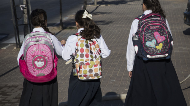 ילדות דתיות, אילוסטרציה (צילום: נתי שוחט, פלאש 90)