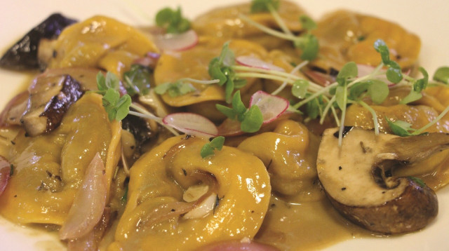 טורטליני ציידים ב"סילו" (צילום: גל קולוג)