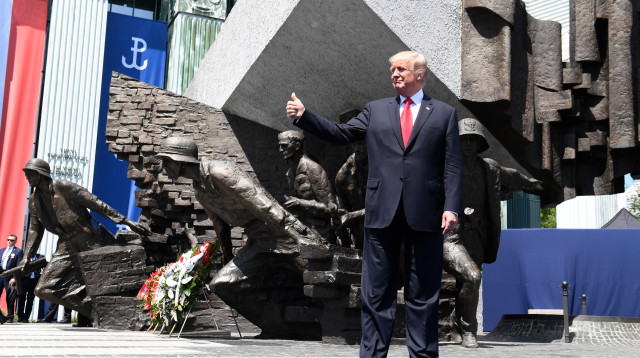 דונלד טראמפ בוורשה (צילום: AFP)