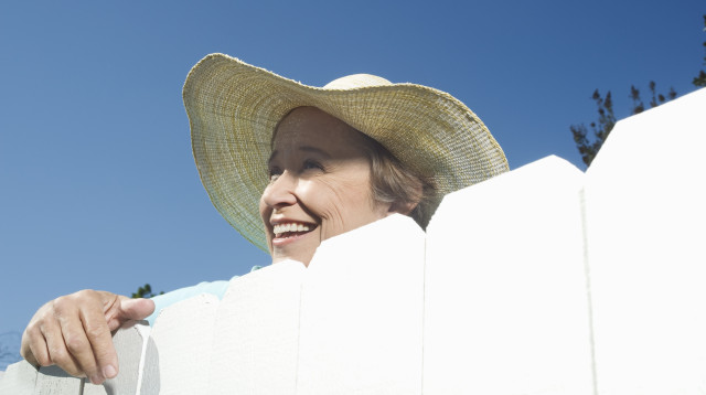 גדר בין שכנים (צילום: אינג אימג')