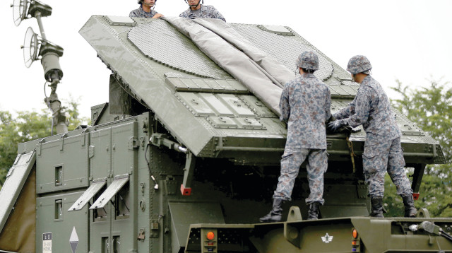 חיילי צבא יפן (צילום: רויטרס)