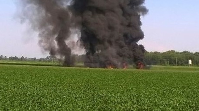 זירת התרסקות המטוס במיסיסיפי  (צילום: דיילי מייל)