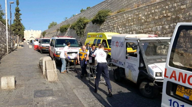 זירת פיגוע הירי בשער האריות בירושלים  (צילום: דוברות המשטרה)