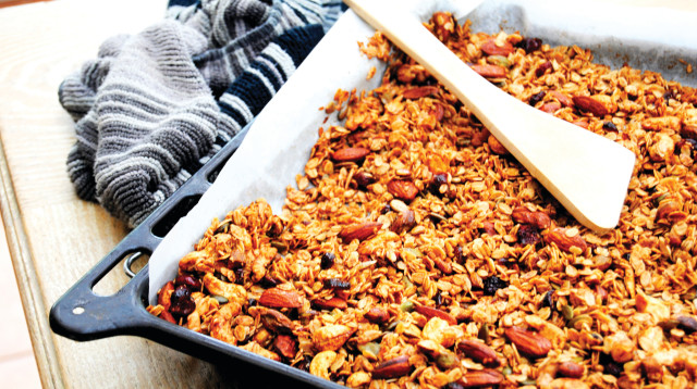 גרנולה תוצרת בית (צילום: פסקל פרץ רובין)