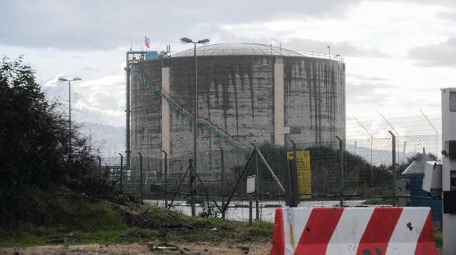 מיכל האמוניה בחיפה (צילום: מורן מעיין)