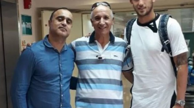 תומאש פקהארט חתם בב"ש (צילום: ספורט1)