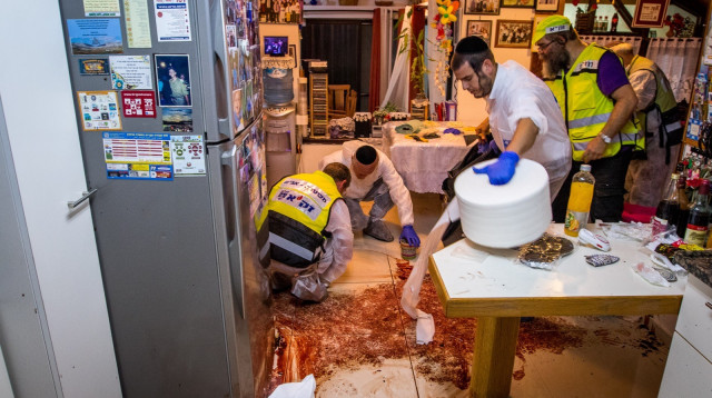 זירת הפיגוע בחלמיש (צילום: יחזקאל איטקין)