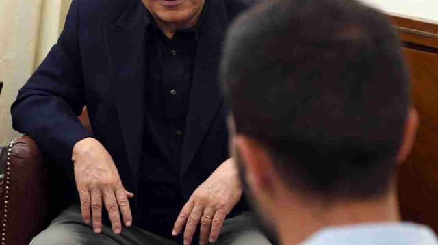 בנימין נתניהו והמאבטח זיו (צילום: חיים צח לע"מ)