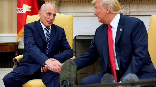 דונלד טראמפ עם ג'ון קלי  (צילום: רויטרס)