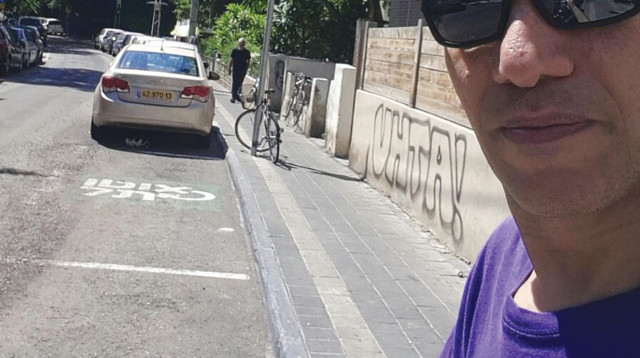 מקומות חנייה שהופקעו לטובת מיזם אוטו-תל (צילום: עצמי)