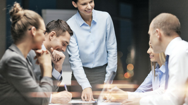 עובדים בהייטק (צילום: אינג אימג')