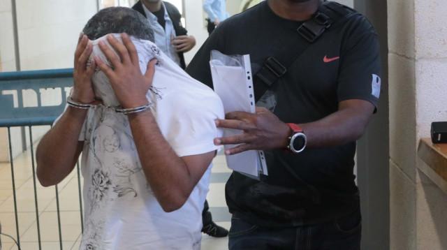 החשוד בניסיון סחיטת בנק יהב (צילום: יוני אריאלי)