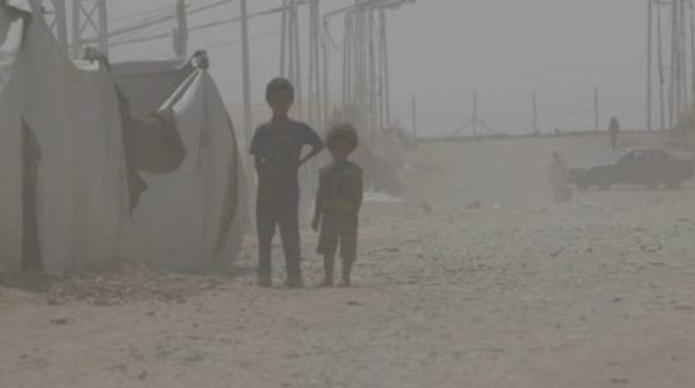 ילדי פליטים במחנה (צילום: PBS)