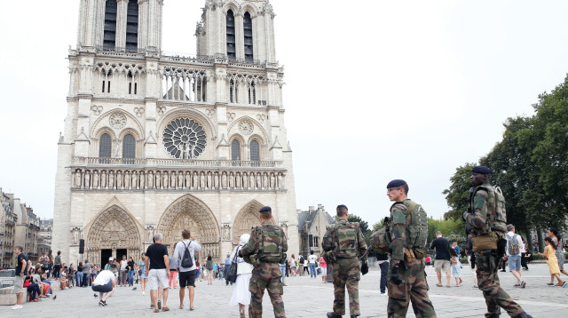 חיילים צרפתים (צילום: רויטרס)