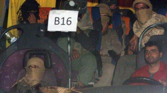 לוחמי דאעש מתפנים מגבול סוריה-לבנון (צילום: רויטרס)