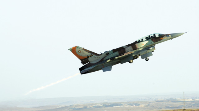 F-16 (צילום: יהודה לחיאני)