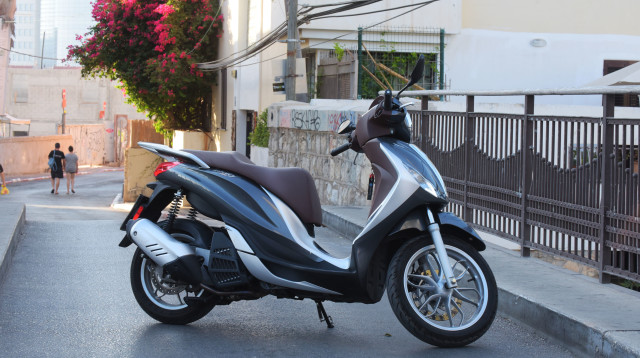 מדלי 125 (צילום: אבשלום ששוני)