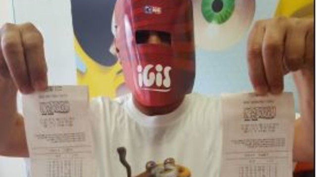 הזוכה הגדול בלוטו  (צילום: אבי חיים)