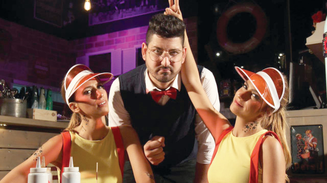 האחיות כרקוקלי (צילום: עמית סליקטר)