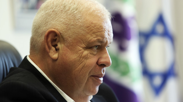 ראש עיריית נצרת עילית, רונן פלוט (צילום: אריאל בשור)