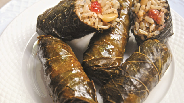 עלי גפן ממולאים (צילום: פסקל פרץ-רובין)