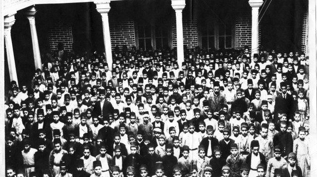 תלמידי מדרש תלמוד תורה בבית ספר בבגדד (צילום: ארכיון התמונות יד יצחק בן צבי)