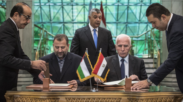 הסכם הפיוס בין פתח וחמאס (צילום: AFP)