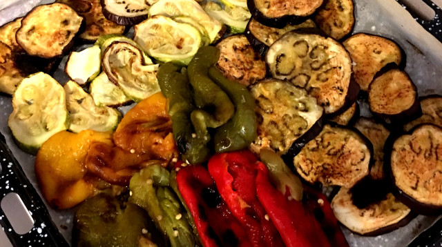 ירקות קלויים ומתובלים, אנטיפסטי  (צילום: פסקל פרץ-רובין)