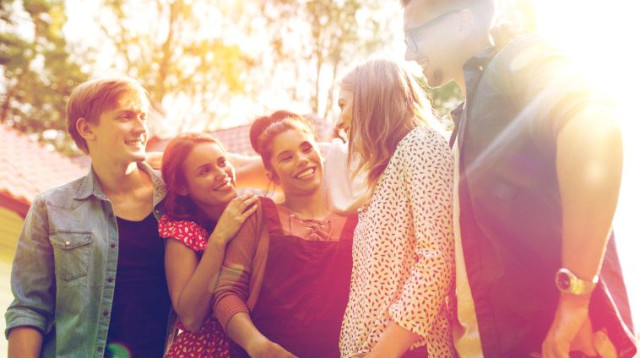 חברים (צילום: ingimage ASAP)