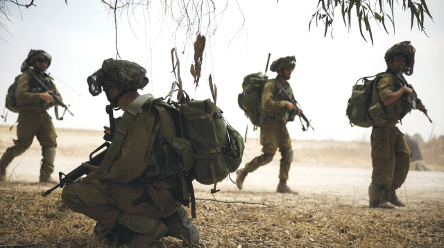 חיילי צה"ל בצוק איתן (צילום: הדס פרוש , פלאש 90)