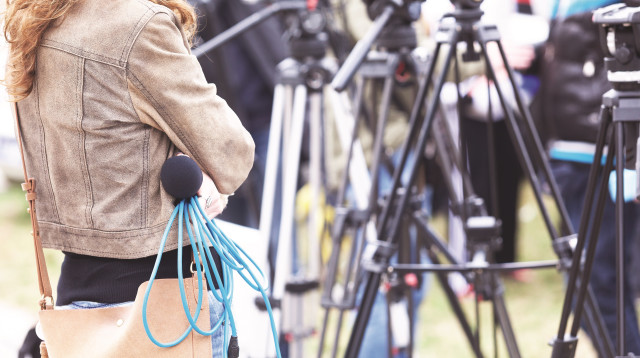 תקשורת: אילוסטרציה (צילום: אינג אימג')