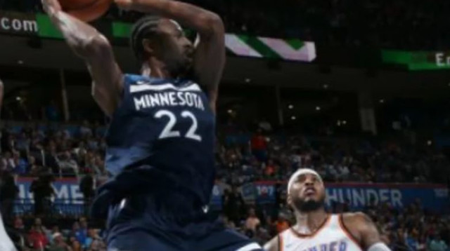 אנדרו וויגינס מול אוקלהומה סיטי (צילום: AFP)