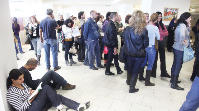 לשכת התעסוקה בתל אביב, ארכיון (למצולמים אין קשר לכתבה) (צילום: יוסי אלוני)