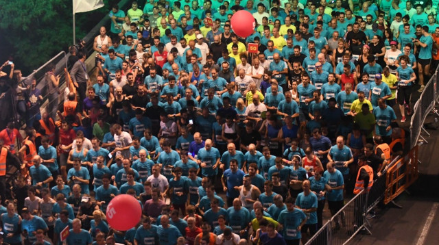 מרוץ הלילה של תל אביב (צילום: אבשלום ששוני)