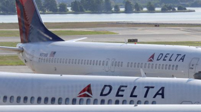 מטוסים (צילום: רויטרס)