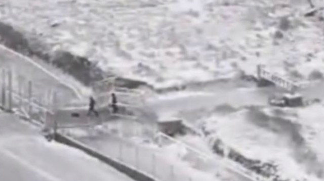 תיעוד הנחת מטען בעוטף ירושלים (צילום: דוברות המשטרה)