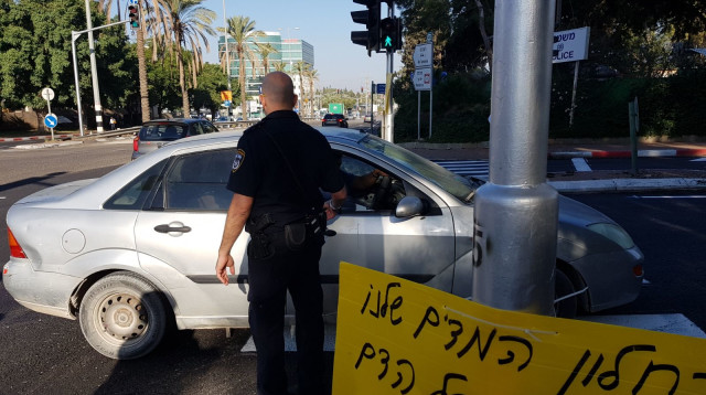 מחאת הצ'קלקות בכפר סבא (צילום: ועד השוטרים)