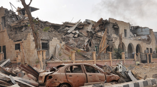 הנזק בדיר א-זור לאחר כיבושה ע"י צבא סוריה (ארכיון) (צילום: AFP)