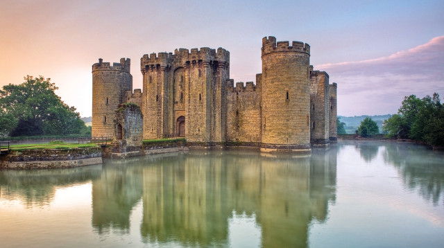 טירת בודיאם  (צילום: ויקיפדיה)