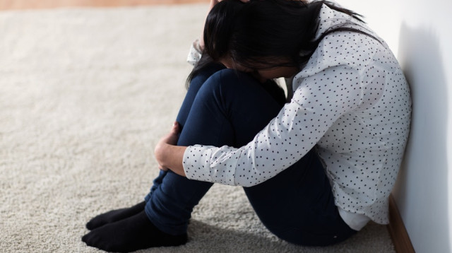 אילוסטרציה: נערה בוכה (צילום: אינגאימג')