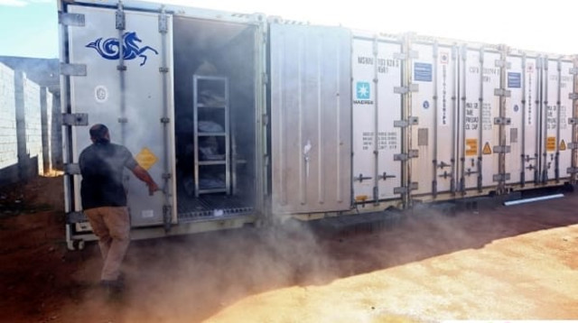 מקררי הגופות של לוחמי דאעש בלוב (צילום: AFP)