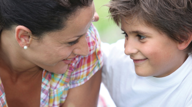 אמא ובן, אילוסטרציה (צילום: אינג'אימג')