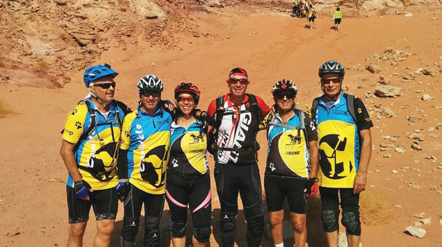 הרוכבים בשטח (צילום: באדיבות איזידור גרשקוביץ)