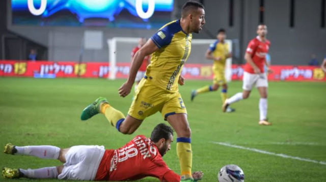 מכבי תל אביב והפועל באר שבע בגמר גביע הטוטו (צילום: אריאל שלום)